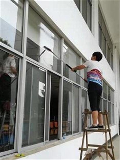 南京秦淮專業(yè)清潔服務(wù) 從地毯到高空，一站式潔凈解決方案